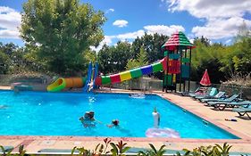 Camping Fontaine Du Roc Devillac